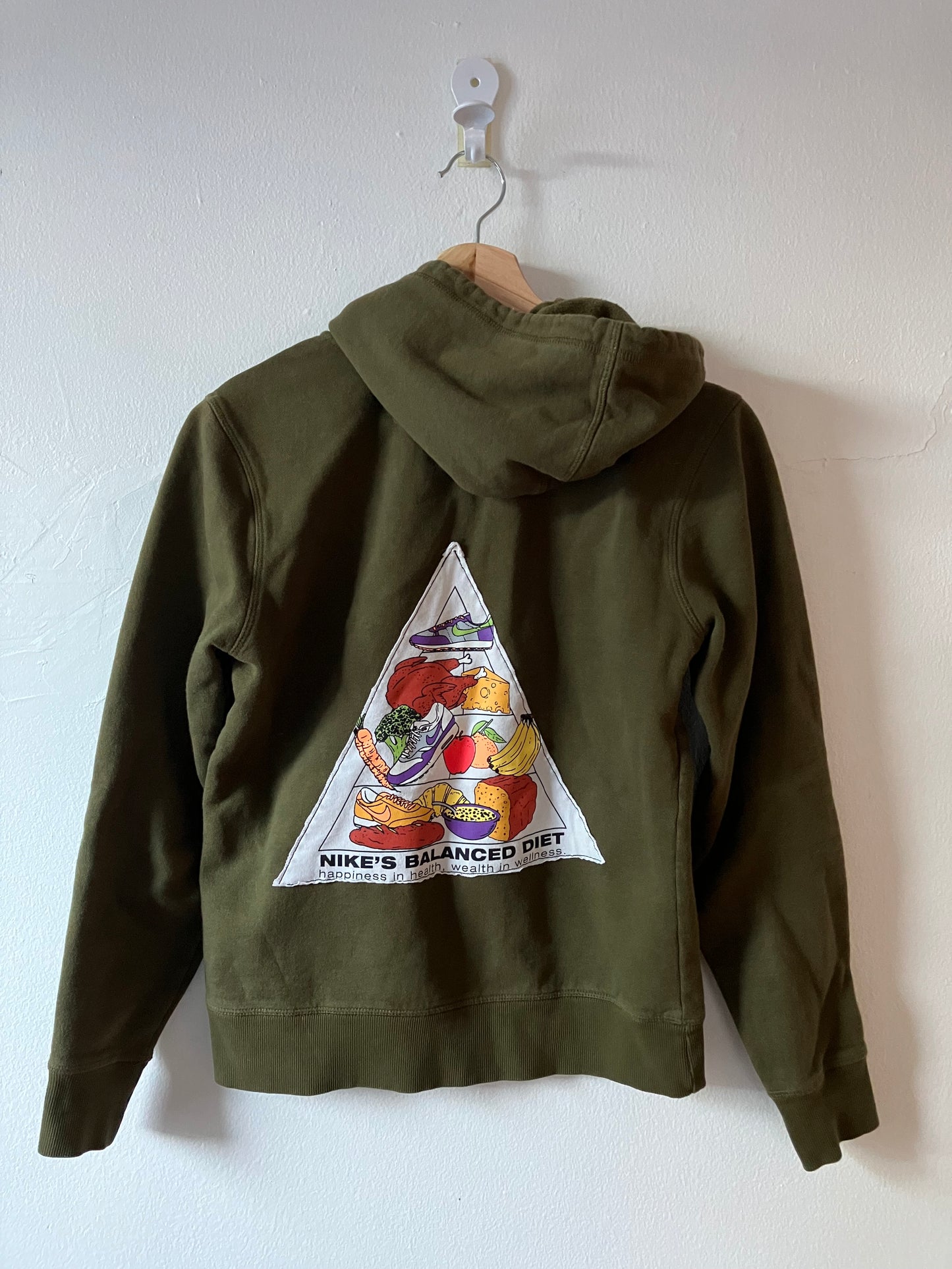 food pyramid zip up