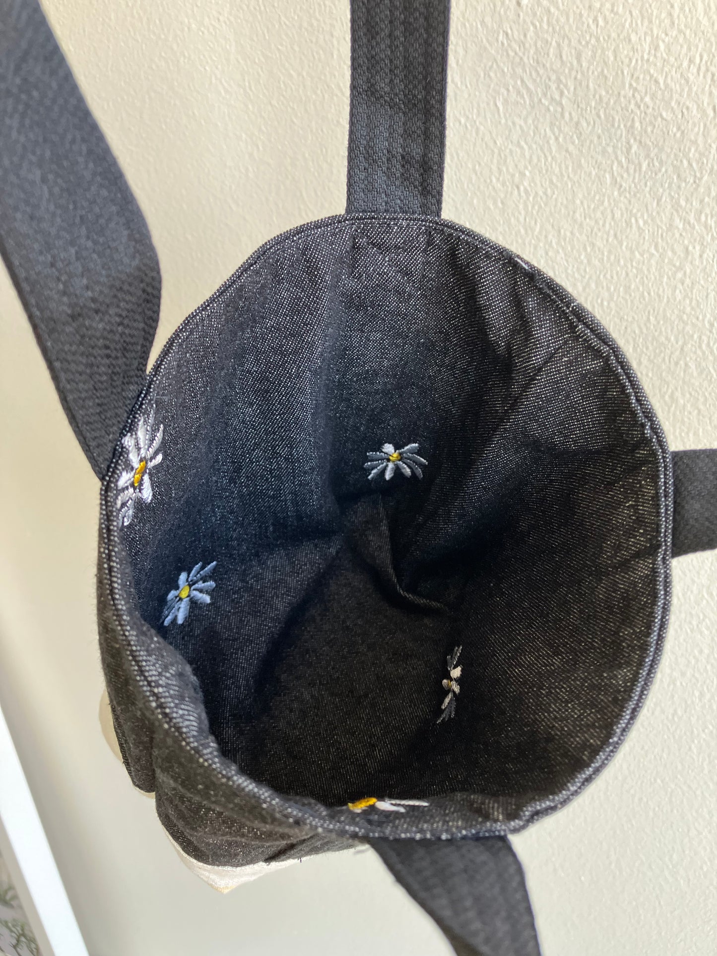 black daisy check mini tote