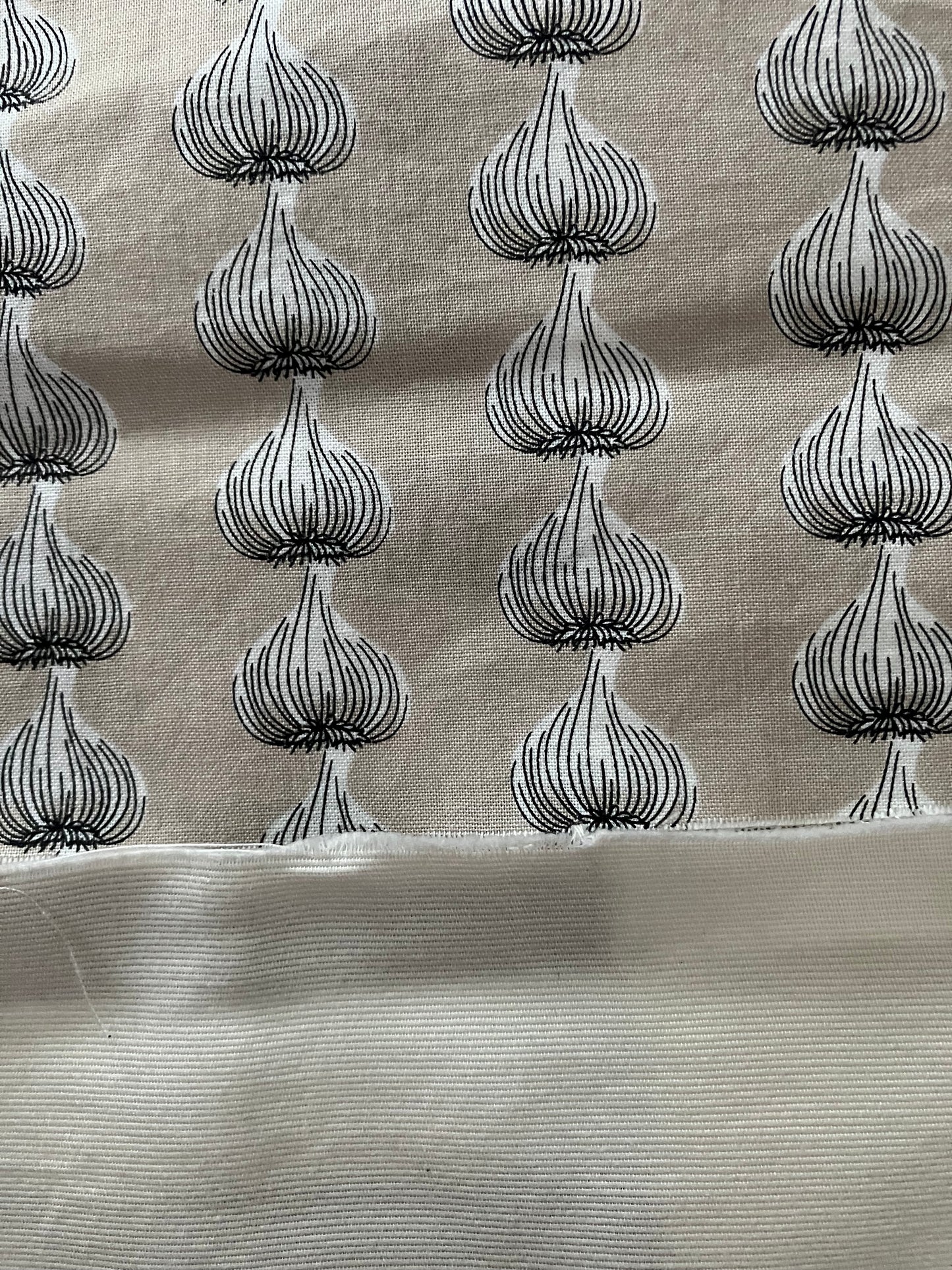 mini tote / garlic & cream
