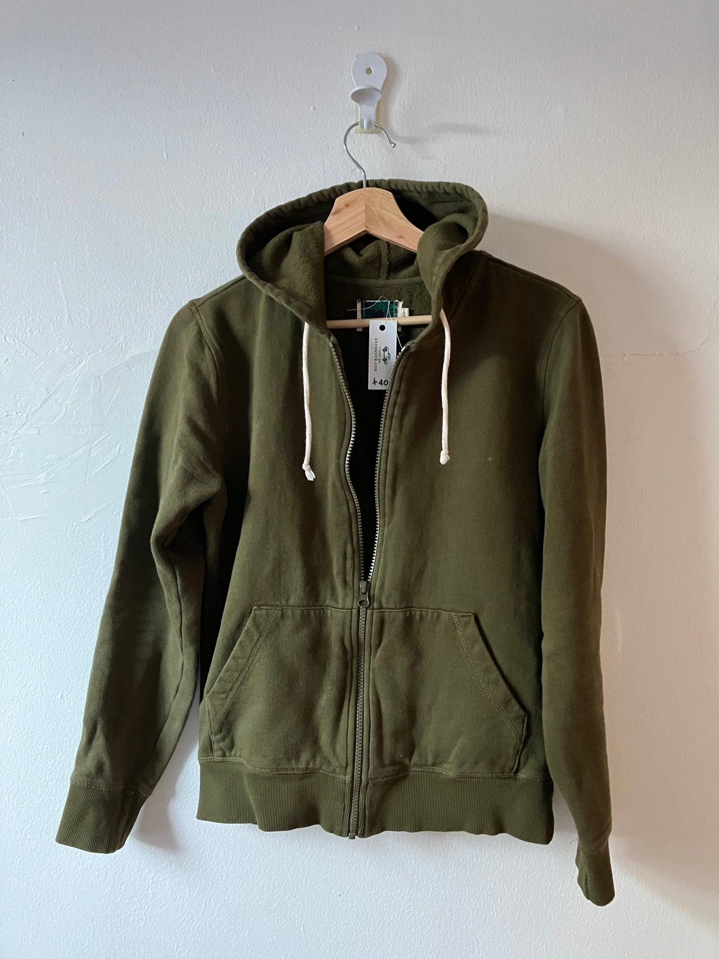 food pyramid zip up