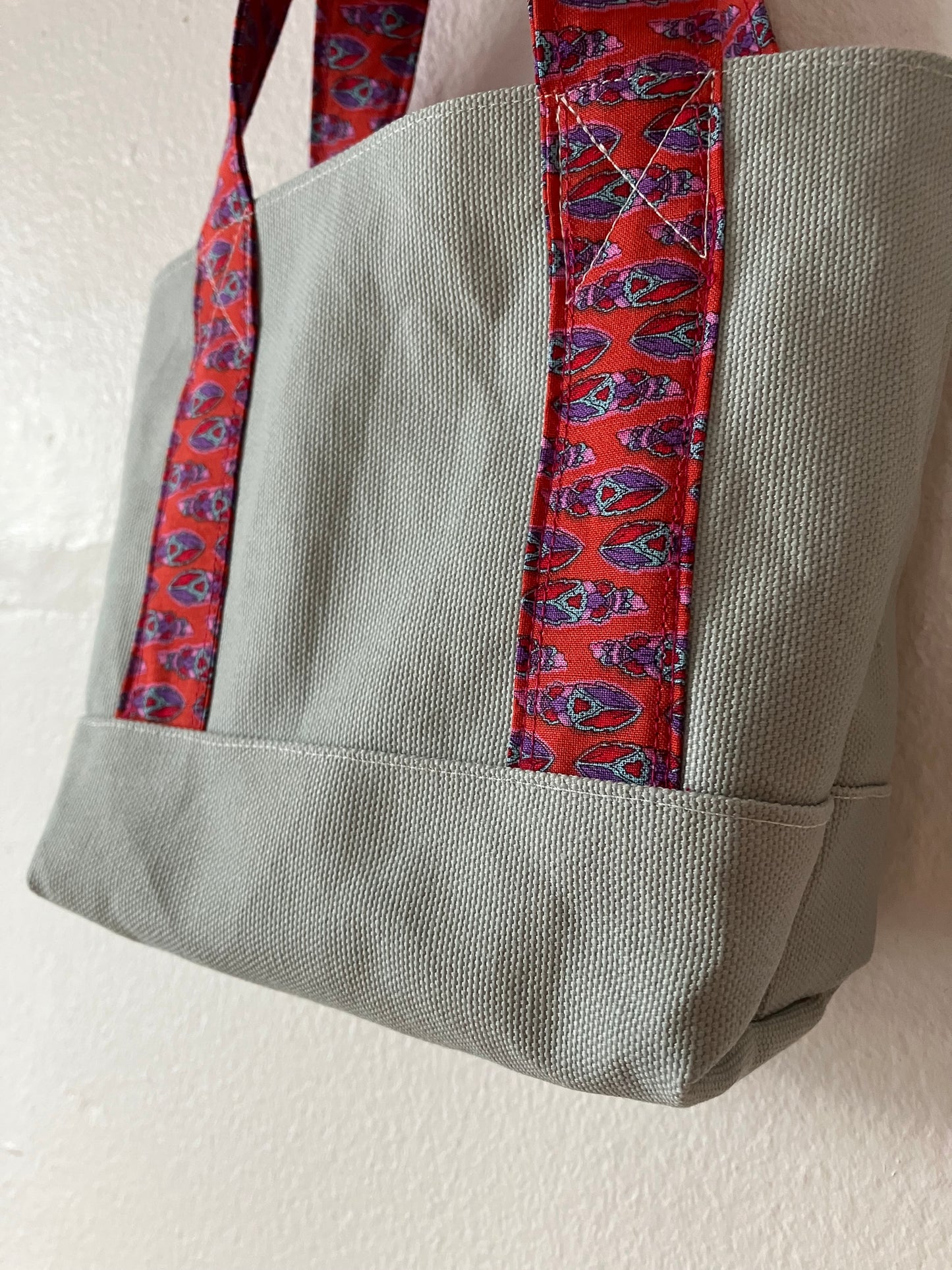 pink or blue beetle mini totes