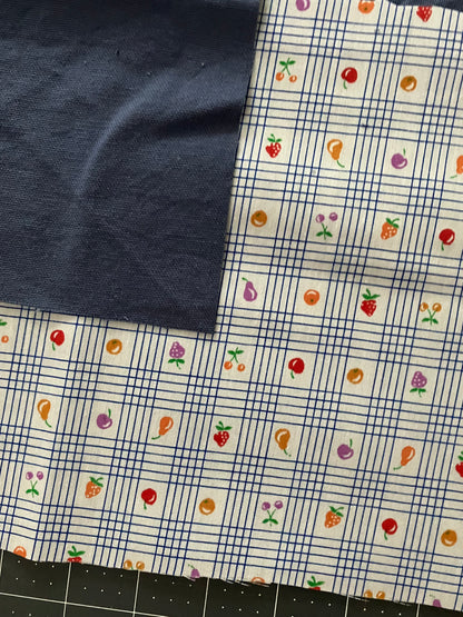 medium tote / fruit & blue