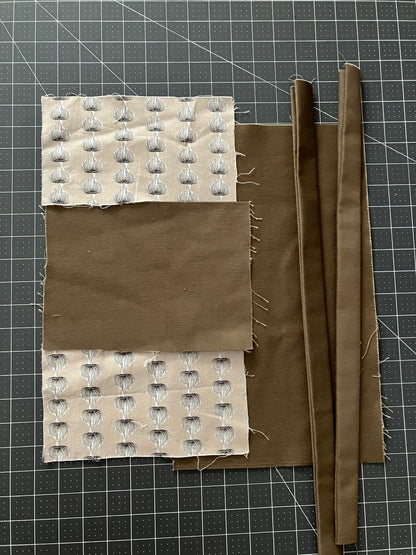 mini tote / garlic & brown